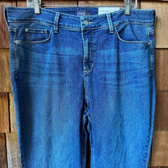 NWT NYDJ Blue Premium Denim Marilyn Straight Leg Jeans in Women's 16 - Picture 2 of 11